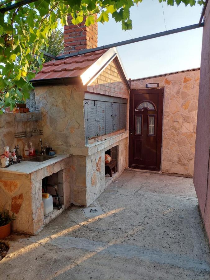 Green Oasis Apartment Kotor Exterior photo